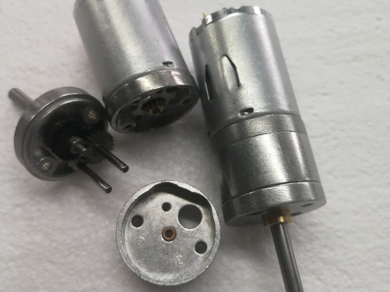 深圳直流电机电机厂家为您揭秘:电动磨脚器微型直流电机